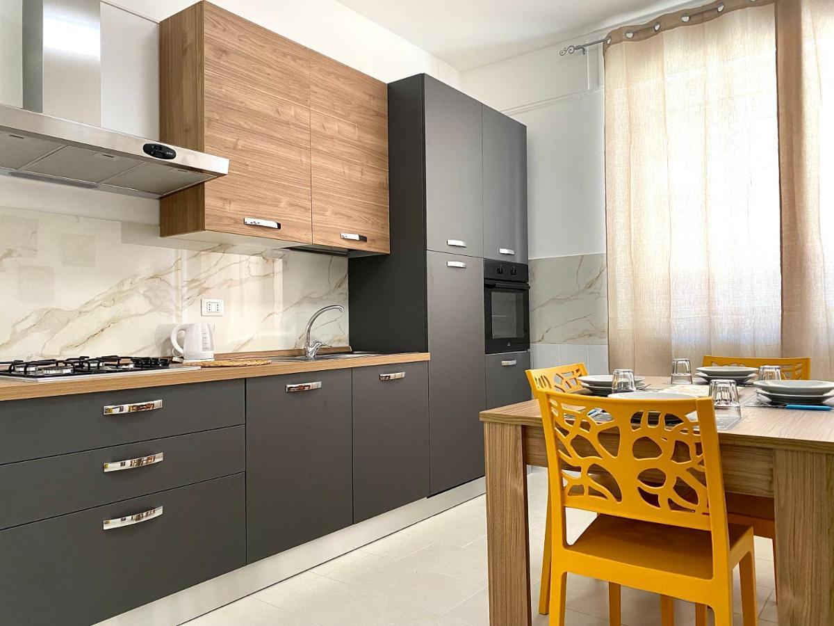 Monopoli Guest House - Puglia Mia Apartments Экстерьер фото