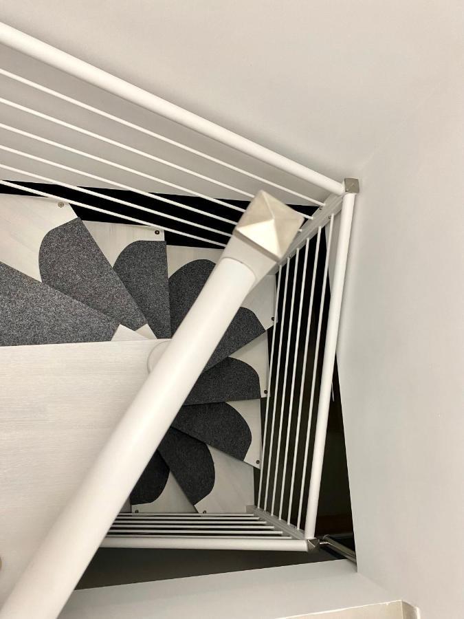 Monopoli Guest House - Puglia Mia Apartments Экстерьер фото