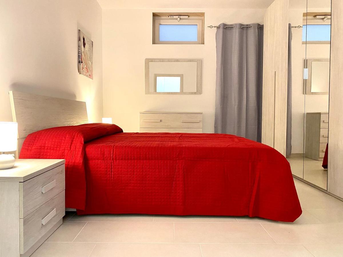 Monopoli Guest House - Puglia Mia Apartments Экстерьер фото