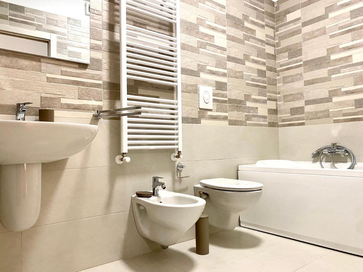 Monopoli Guest House - Puglia Mia Apartments Экстерьер фото